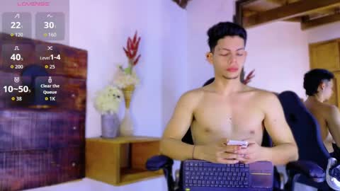 jhosuavega online show from April 5, 2026, 2:42 am