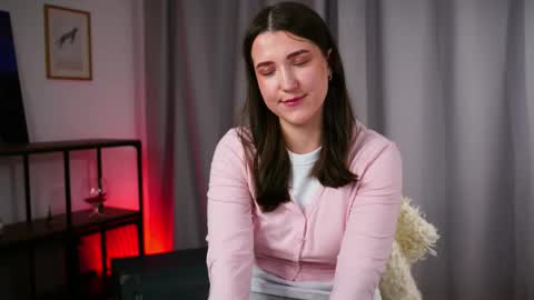 Mira online show from November 8, 2025, 1:55 pm