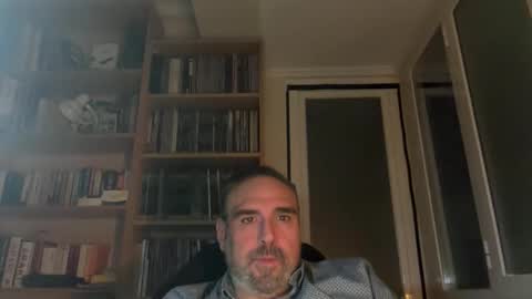 Jim Dick online show from November 18, 2025, 10:36 pm