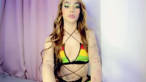 Snapshot of jimenna__ chatting on February 17, 2025, 6:20 am jimenna online show from February 17, 2025, 6:20 am