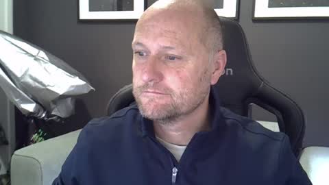 Snapshot of jimforjim chatting on June 18, 2026, 2:23 am Jim online show from June 18, 2026, 2:23 am
