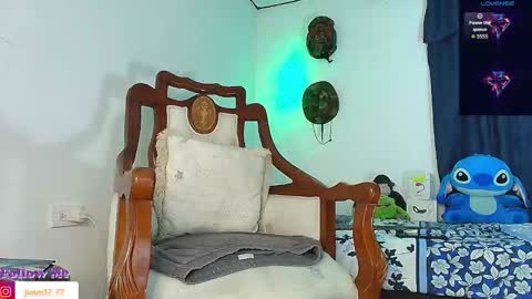 Snapshot of jimm66_ chatting on October 17, 2025, 1:53 am Jimm Independent Model online show from October 17, 2025, 1:53 am