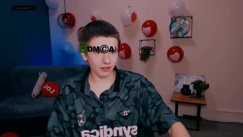 Snapshot of jimmie_hot chatting on February 19, 2025, 10:53 pm your dream online show from February 19, 2025, 10:53 pm