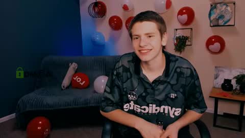 Snapshot of jimmie_hot chatting on February 20, 2025, 1:57 am your dream online show from February 20, 2025, 1:57 am