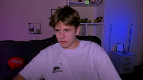 Snapshot of jimmie_hot chatting on October 8, 2025, 1:31 pm your dream online show from October 8, 2025, 1:31 pm