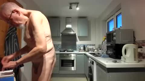 Snapshot of jimmy_benido chatting on March 12, 2026, 6:03 pm Jimmy Benido online show from March 12, 2026, 6:03 pm