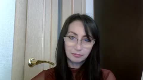 jinaluv online show from May 10, 2026, 2:44 pm