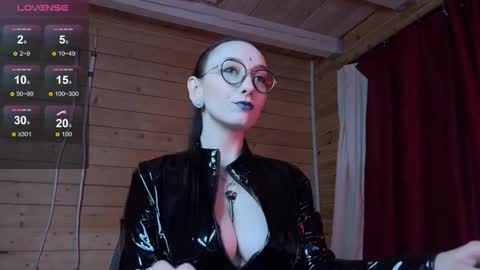 Jinhee Noir online show from February 8, 2026, 9:40 pm