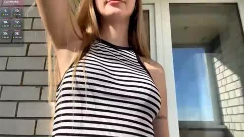 Jinny online show from October 3, 2025, 8:55 am