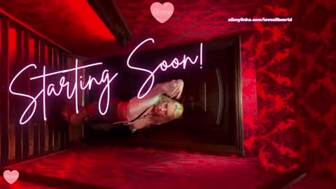 Snapshot of jinxy_loves chatting on December 21, 2025, 9:44 pm jinxy loves online show from December 21, 2025, 9:44 pm