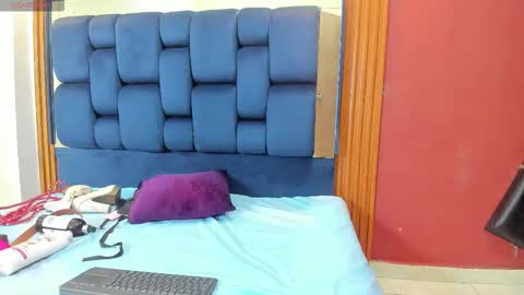 jisooluv online show from November 26, 2025, 7:37 pm