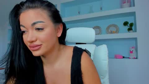 Juliee online show from September 20, 2025, 6:36 am