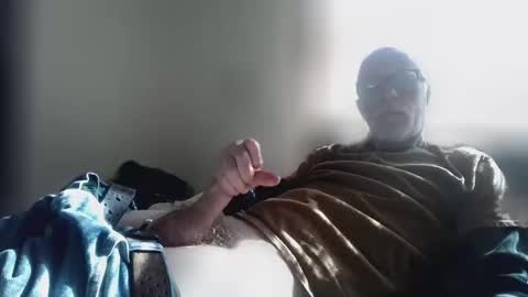 jizzmitten5 online show from December 14, 2025, 7:18 pm