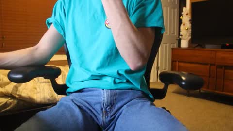 jjjjjfive online show from December 3, 2025, 2:41 am