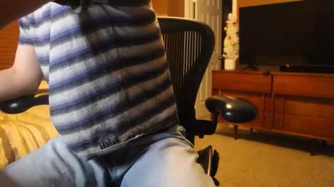 jjjjjfive online show from December 4, 2025, 3:16 am