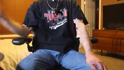 jjjjjfive online show from March 22, 2026, 3:32 am