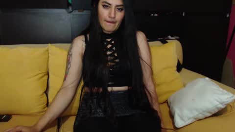 Snapshot of jjodie__ chatting on December 2, 2024, 7:03 am luuuuuuuuuu online show from December 2, 2024, 7:03 am