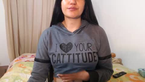 luuuuuuuuuu online show from April 7, 2026, 11:32 am