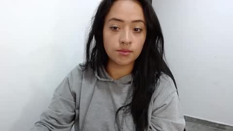 Snapshot of jjulietha95 chatting on January 23, 2025, 5:13 am Julieta online show from January 23, 2025, 5:13 am