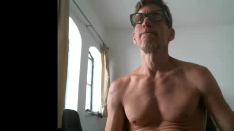 Snapshot of jlmbud chatting on April 25, 2026, 10:29 am jlmbud online show from April 25, 2026, 10:29 am