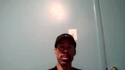 jmb525 online show from November 1, 2025, 2:46 am