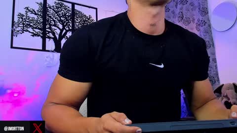 IGJmortton online show from March 7, 2025, 11:40 am