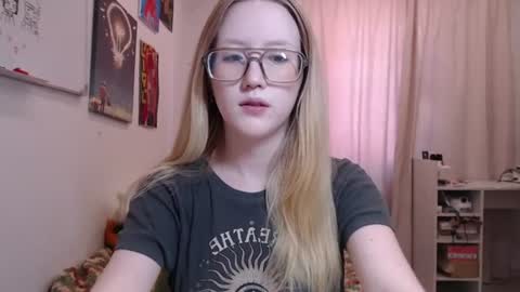 Snapshot of joan_kiss chatting on July 29, 2026, 4:21 am joan_kiss online show from July 29, 2026, 4:21 am