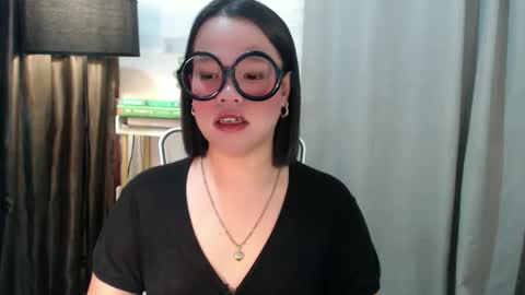 Joana online show from September 11, 2025, 7:58 pm