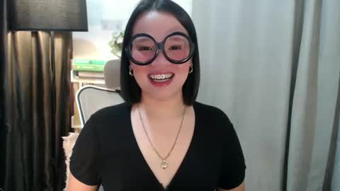 Joana online show from September 12, 2025, 9:37 pm