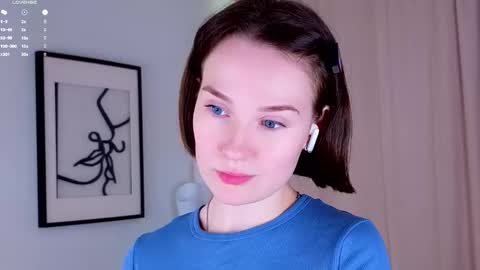 Snapshot of joancrumpton chatting on October 8, 2025, 1:47 am Alice in the country of dreams online show from October 8, 2025, 1:47 am