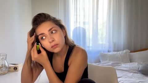 Bella online show from August 9, 2026, 11:37 am