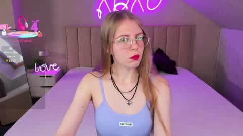 joann_shermann online show from May 1, 2026, 1:32 am