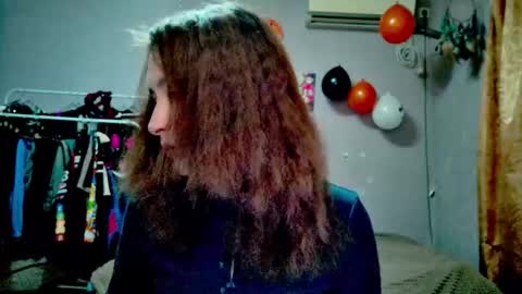 Joannatompson online show from October 28, 2025, 10:45 pm