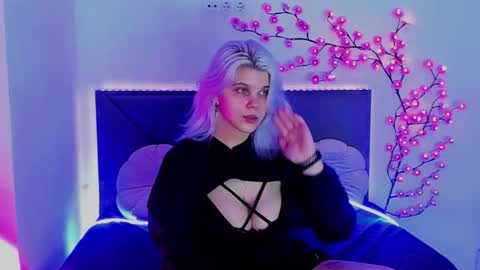 Snapshot of joannlowes chatting on May 7, 2026, 7:08 pm Joann online show from May 7, 2026, 7:08 pm