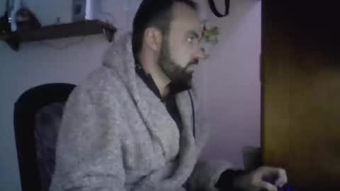 joaodias_18 online show from December 5, 2024, 10:01 pm