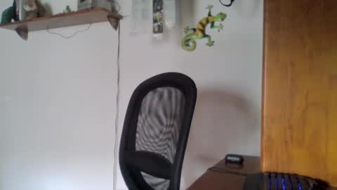 joaodias_18 online show from December 15, 2024, 3:09 pm