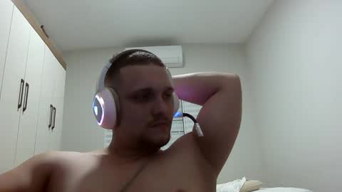 joaovitor302 online show from October 8, 2025, 9:56 pm