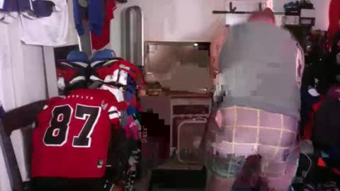 Snapshot of jockdad87 chatting on January 18, 2026, 10:02 pm JockDad87 online show from January 18, 2026, 10:02 pm