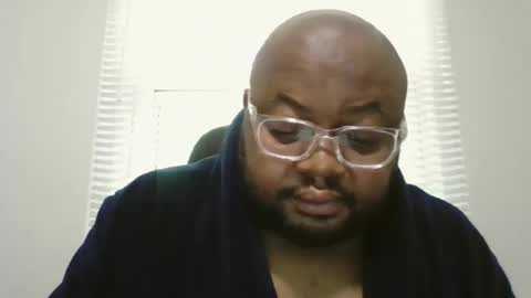 joe25123 online show from May 12, 2026, 4:37 pm