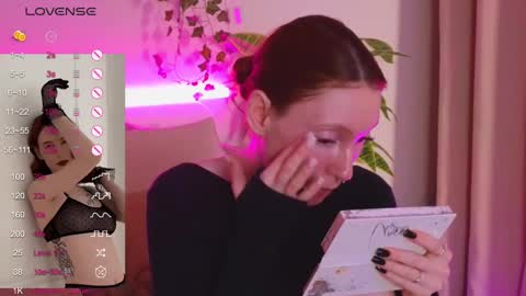 Snapshot of joe___joe chatting on December 4, 2024, 4:54 am Joe online show from December 4, 2024, 4:54 am