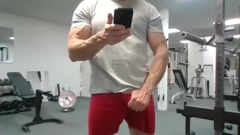joe_smith5679 online show from May 5, 2026, 7:44 pm