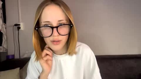 Snapshot of joelmaillard chatting on February 9, 2026, 10:30 am Sasha online show from February 9, 2026, 10:30 am