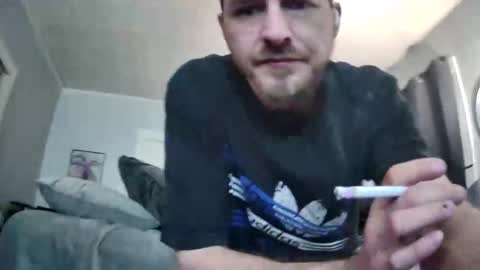 Snapshot of joemama34 chatting on October 9, 2025, 2:42 am Xtina online show from October 9, 2025, 2:42 am