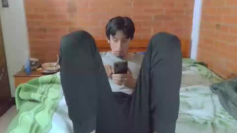 johan70nsexy online show from February 14, 2026, 4:09 am