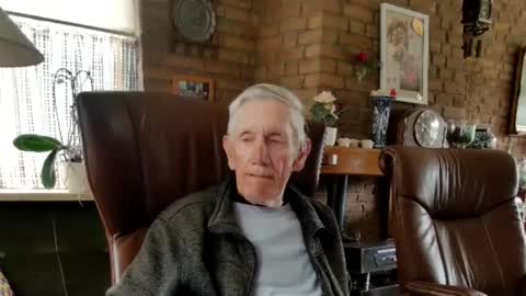 Snapshot of johan7_heet chatting on May 3, 2026, 1:50 pm johan7 heet online show from May 3, 2026, 1:50 pm