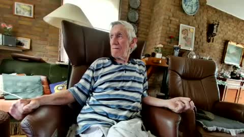 Snapshot of johan7_heet chatting on July 5, 2026, 3:41 pm johan7 heet online show from July 5, 2026, 3:41 pm
