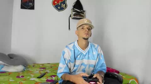 Snapshot of johan_and_antonella chatting on January 15, 2026, 9:51 pm johan_and_antonella online show from January 15, 2026, 9:51 pm