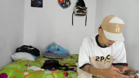 Snapshot of johan_and_antonella chatting on January 18, 2026, 1:09 am johan_and_antonella online show from January 18, 2026, 1:09 am