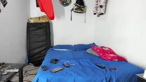 Snapshot of johan_and_antonella chatting on February 17, 2026, 3:36 am johan_and_antonella online show from February 17, 2026, 3:36 am