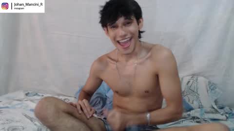 Snapshot of johan_mancini_r chatting on February 28, 2026, 4:30 pm johan_mancini_r online show from February 28, 2026, 4:30 pm